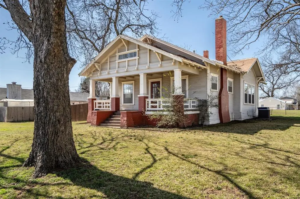 200 Dewitt Street, Collinsville, TX 76233