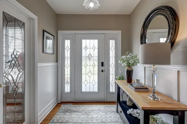 25034 Melbourne RD, Strathroy-caradoc, ON N7G 3H5