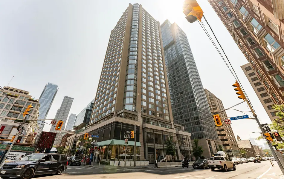 155 Yorkville AVE #2120, Toronto C02, ON M5R 1C4