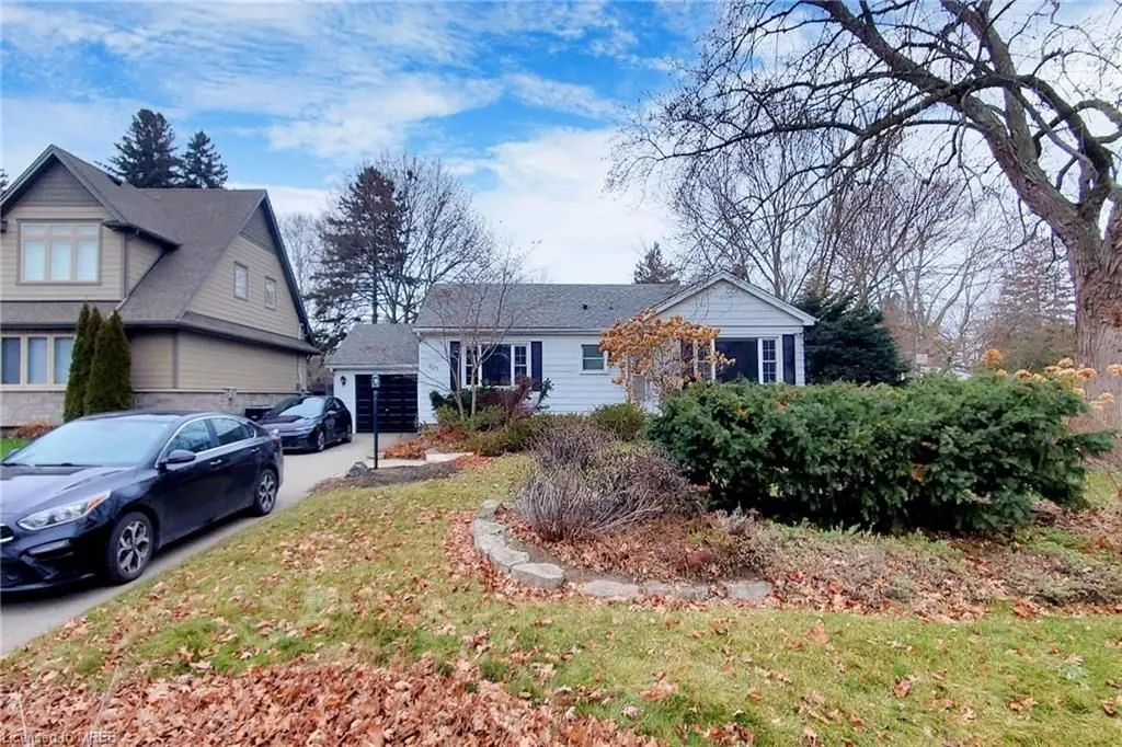 925 Kingsway DR #Basement, Burlington, ON K7T 3J1