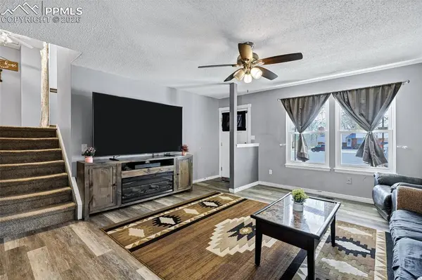 2256 Glenwood CIR, Colorado Springs, CO 80909