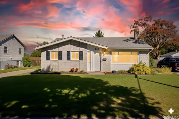 4519 Reader DR, Warren, MI 48092