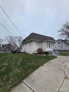 38850 Pardee ST, Harrison Charter Township, MI 48045