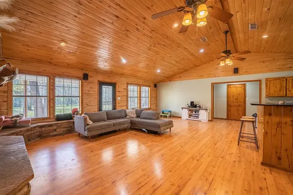 220 County Road 4577, Sulphur Springs, TX 75482