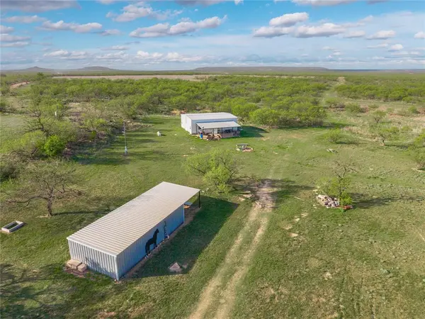 401 County Road 498, Goldsboro, TX 79519