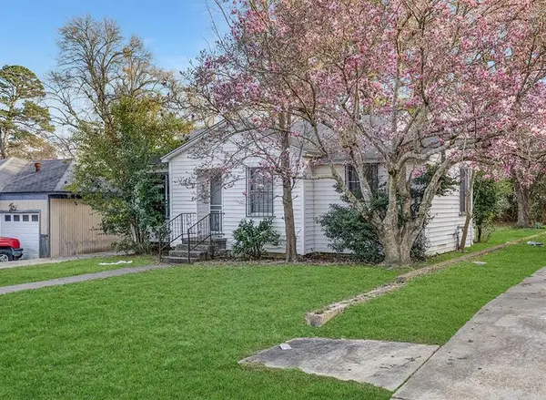 1607 W 17th Street, Texarkana, TX 75501