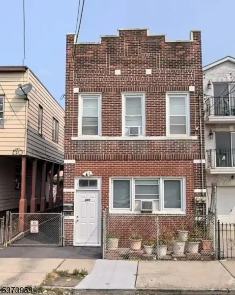 343 3rd Ave, Newark City, NJ 07107