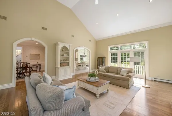 193 Pulis Ave, Franklin Lakes Boro, NJ 07417