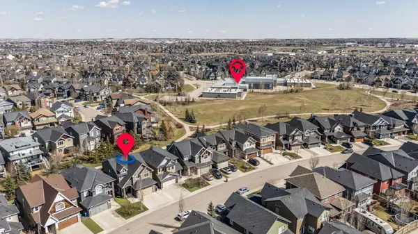 202 Cooperstown LN SW, Airdrie, AB T4B 2L2