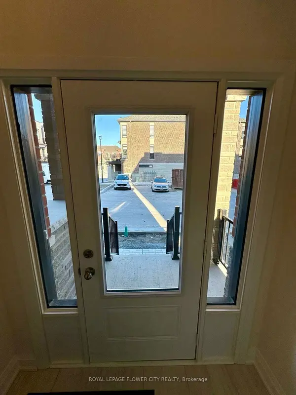 523 Danks Ridge DR, Ajax, ON L1S 0H3