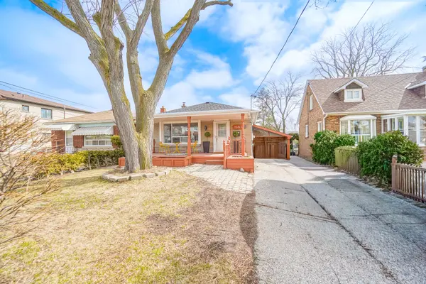 1083 Pharmacy AVE, Toronto E04, ON M1R 2H2