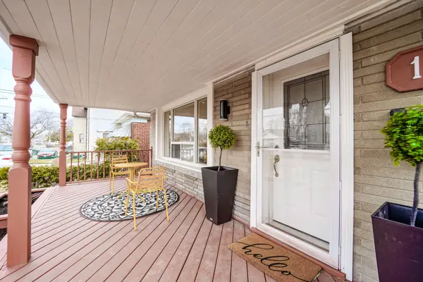 1083 Pharmacy AVE, Toronto E04, ON M1R 2H2