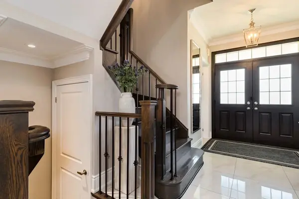 35 Bright Land DR, Vaughan, ON L4H 4J2