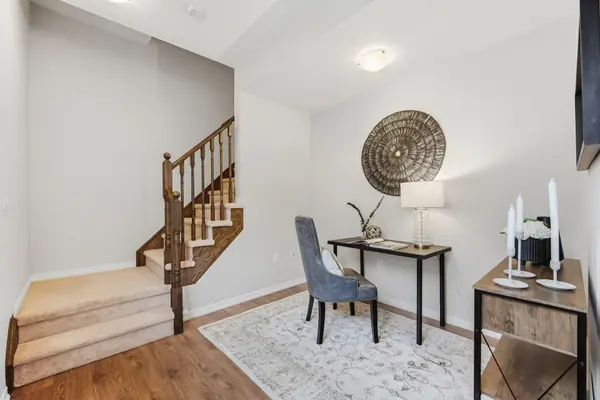 33 Birchfield CRES, Caledon, ON L7C 3P5