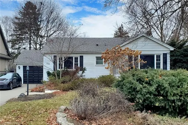 925 Kingsway DR #Basement, Burlington, ON K7T 3J1