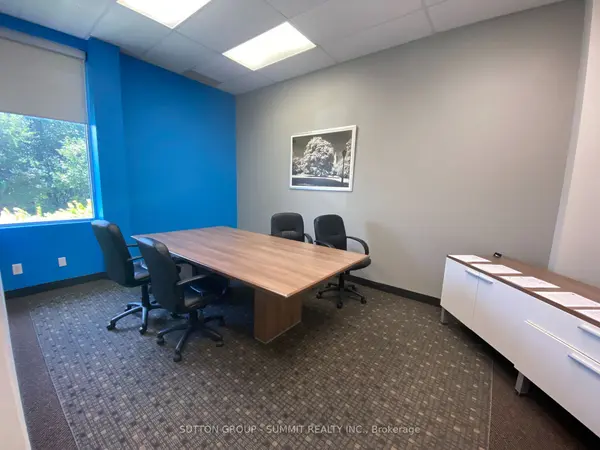 2865 Bristol CIR #Suite 108, Oakville, ON L6H 6X5