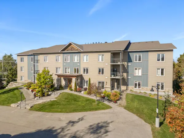 94 Francis ST W #301, Kawartha Lakes, ON K0M 1N0