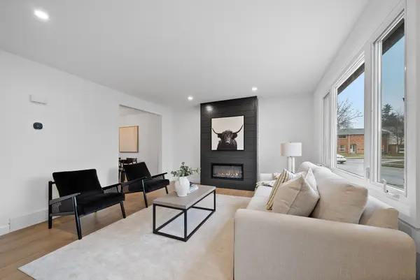 206 Admiral DR, London East, ON N5V 1H8