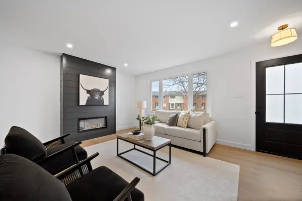 206 Admiral DR, London East, ON N5V 1H8