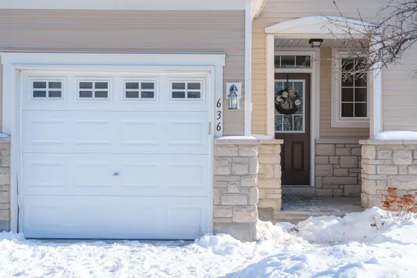 636 Pamplona Private, Barrhaven, ON K2J 5T4