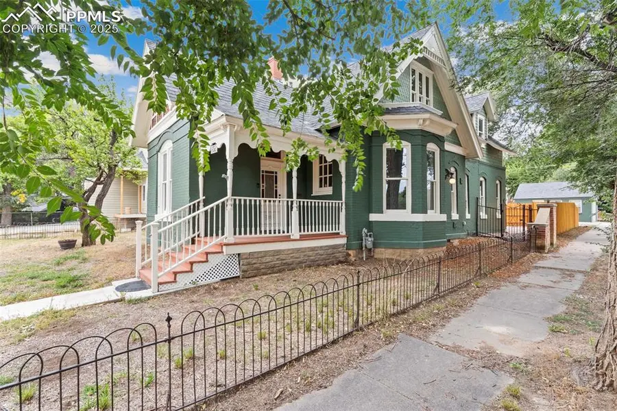 602 S 26th ST, Colorado Springs, CO 80904