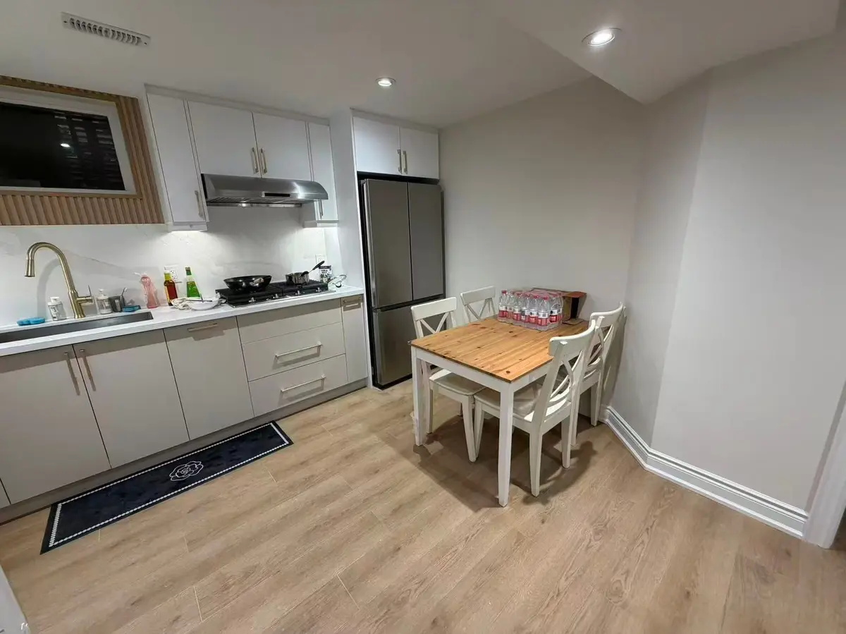 6 Ridware CRES, Toronto E10, ON M1C 3S2