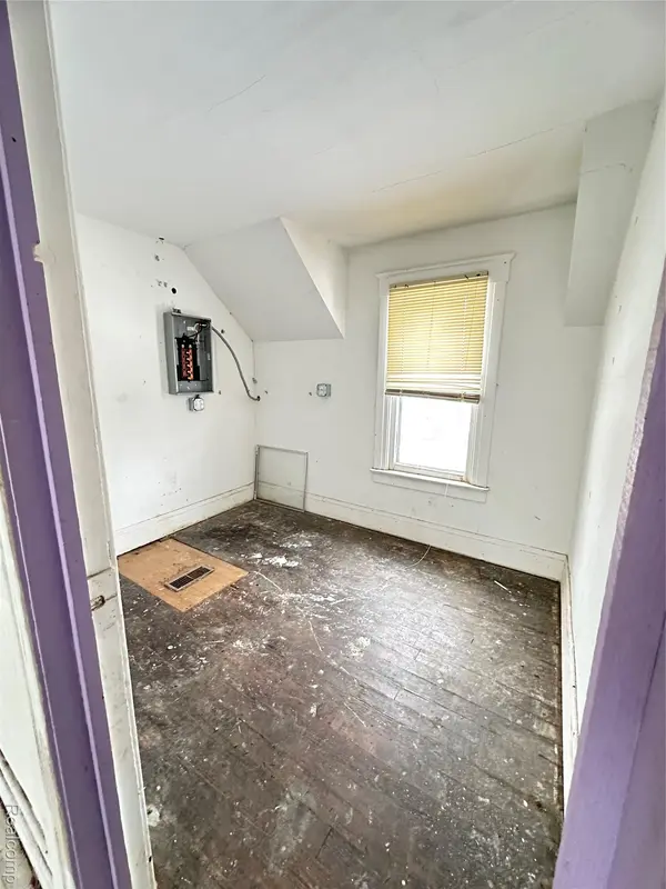 1239 Poplar ST, Flint, MI 48503