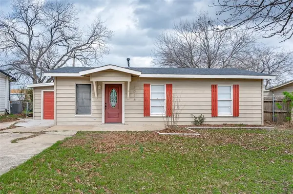 8016 Downe Drive, White Settlement, TX 76108