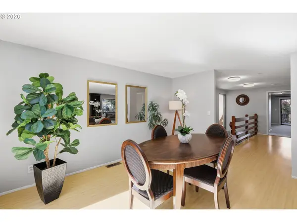 784 BROOKSIDE DR, Eugene, OR 97405