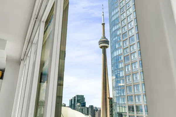 8 York ST #3202, Toronto C01, ON M5J 2Y2