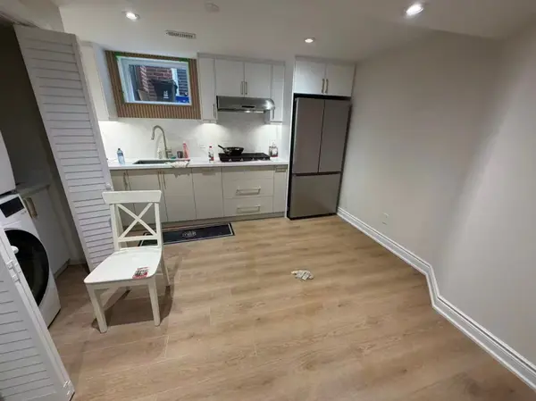 6 Ridware CRES, Toronto E10, ON M1C 3S2