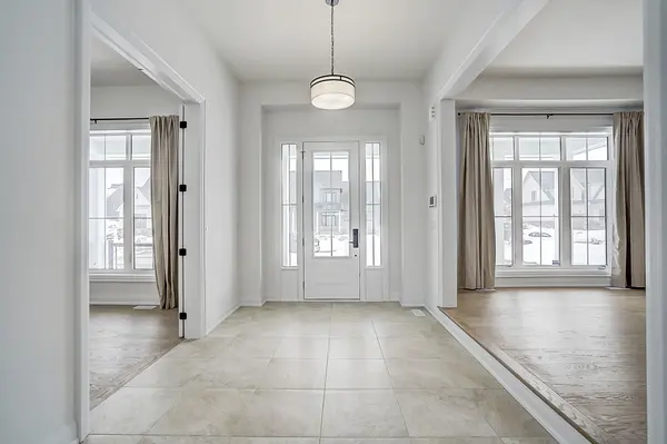 4 Vinnicombe DR, Oro-medonte, ON L0L 2L0