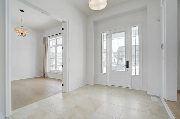 4 Vinnicombe DR, Oro-medonte, ON L0L 2L0