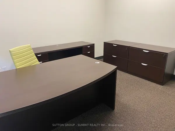 2865 Bristol CIR #104, Oakville, ON L6H 6X5