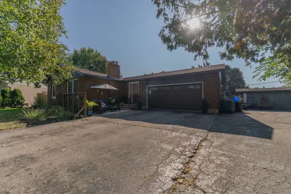 6 Camdon CT, Tillsonburg, ON N4G 4B3