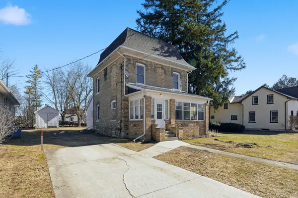 77 King ST S, Minto, ON N0G 1Z0