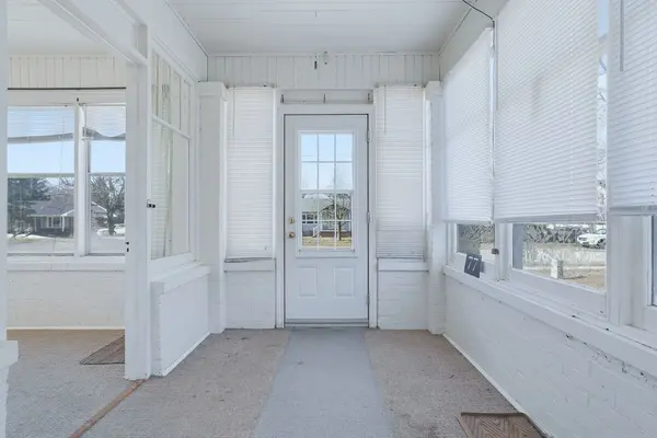 77 King ST S, Minto, ON N0G 1Z0