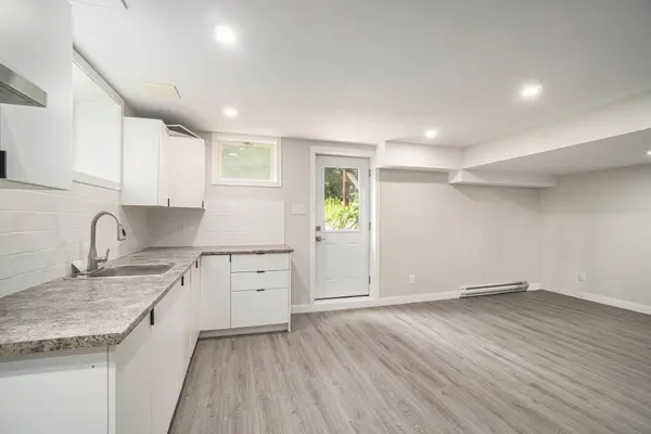 2647 PRISCILLA ST #C, Britannia - Lincoln Heights And Area, ON K2B 7C8