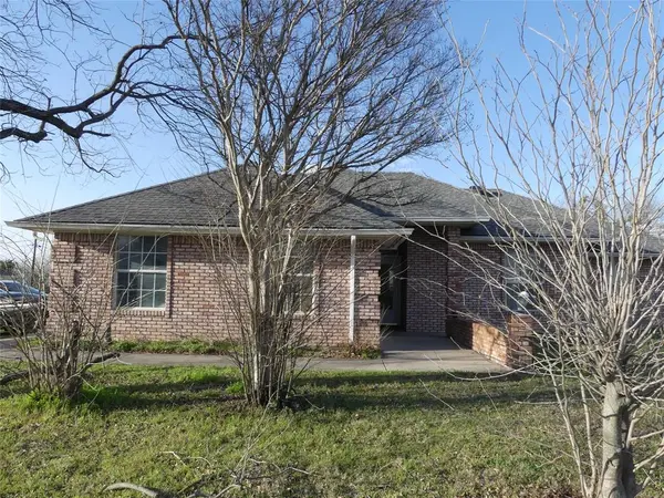 606 W Mulberry Street, Decatur, TX 76234