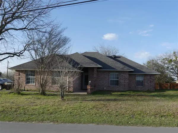 606 W Mulberry Street, Decatur, TX 76234