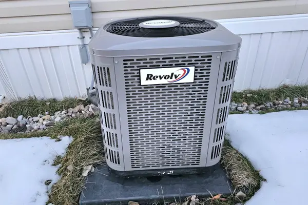 1103 Peachtree CT, Pleasant, MI 48858