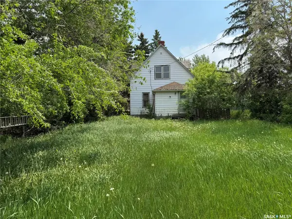 823 Main STREET, Holdfast, SK S0G 2H0