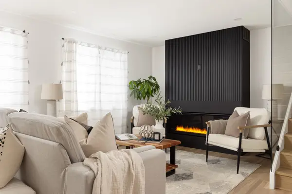 1290 Cedar LN, Bracebridge, ON P1L 1W9