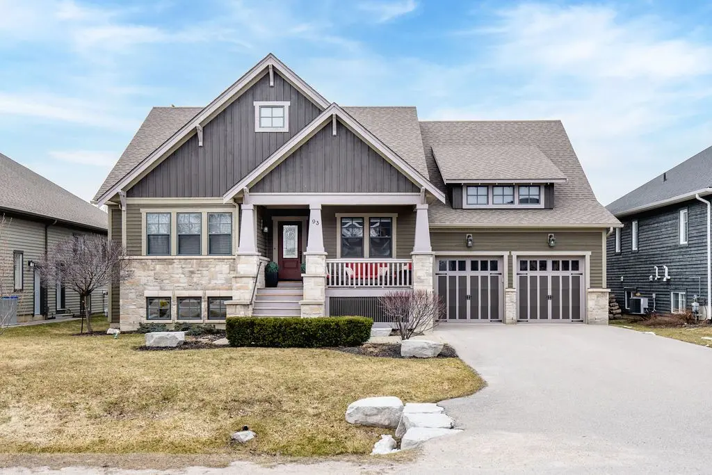 93 Stanley ST, Collingwood, ON L9Y 0G3