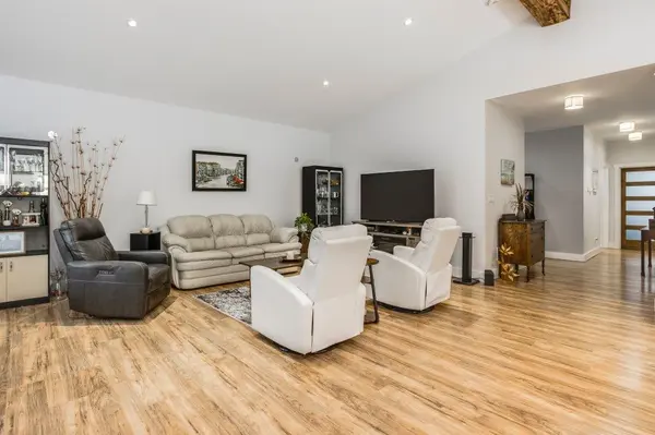 31 Earldom BLVD, Tay, ON L0K 1R0