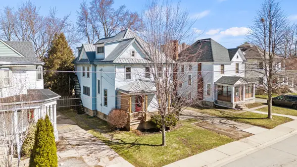 4621 Ellis ST, Niagara Falls, ON L2E 1H8