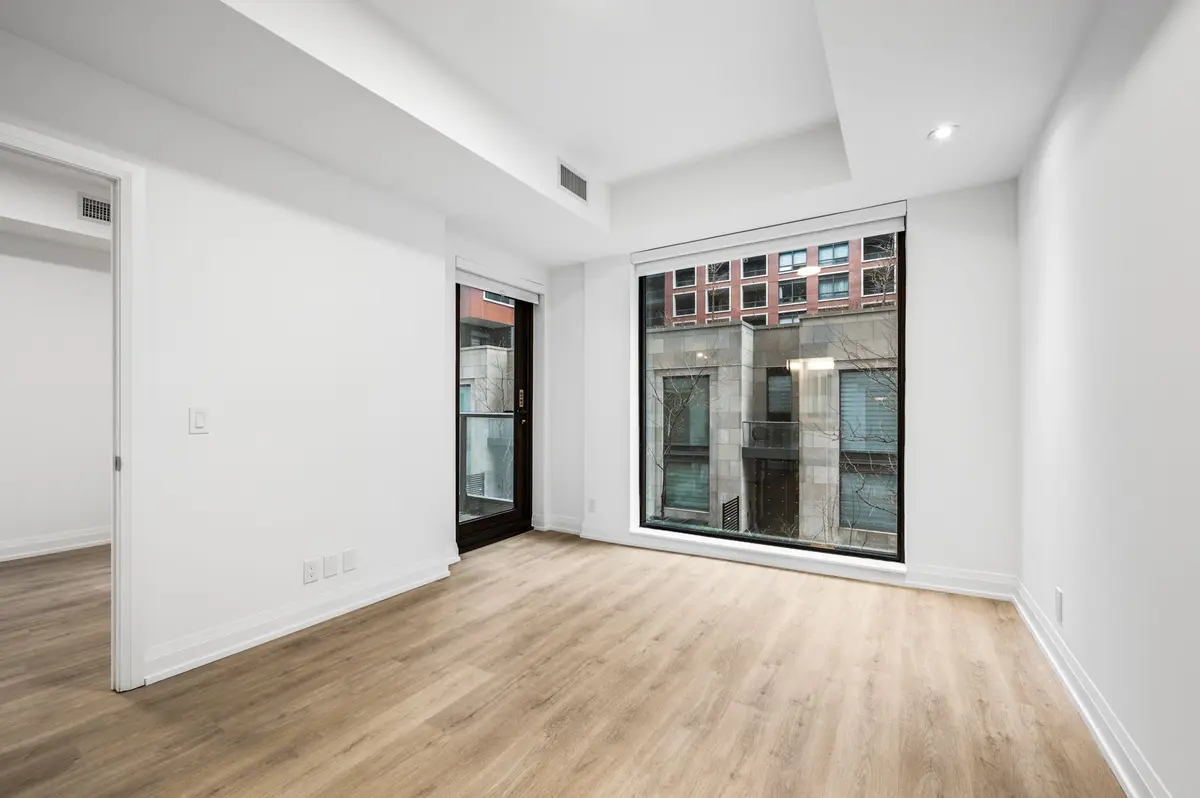 36 Brentcliffe RD #M04, Toronto C11, ON M4G 0E1