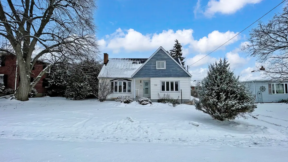 755 Somerville ST, Oshawa, ON L1G 4J4