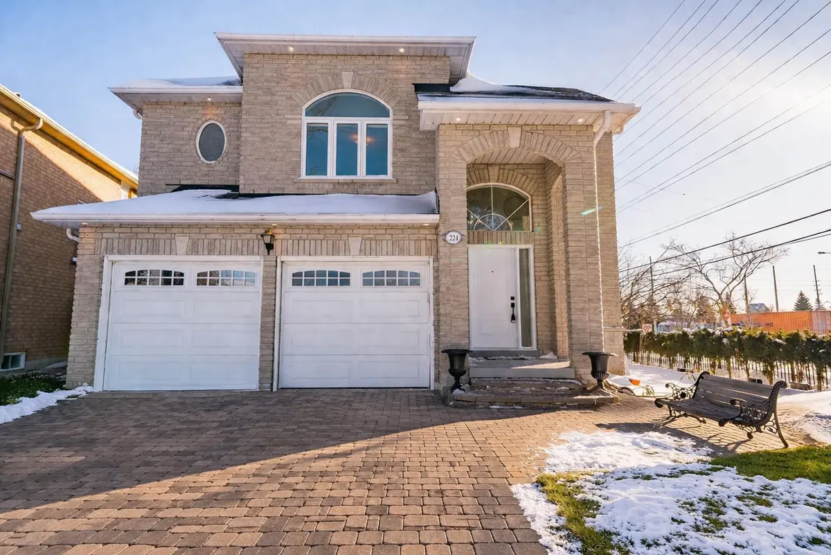 2241 Old Rutherford RD, Vaughan, ON L6A 1Z7