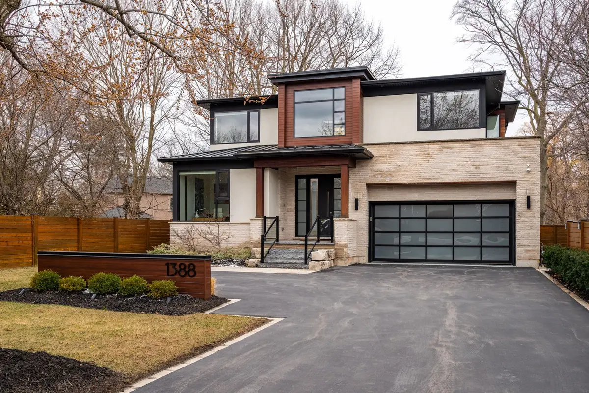 1388 Acton CRES, Oakville, ON L6J 2S5